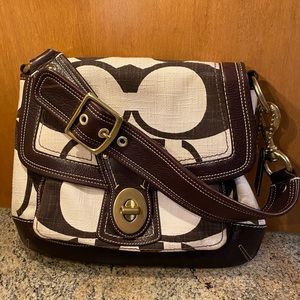 EUC Signature Monogram Coach Handbag